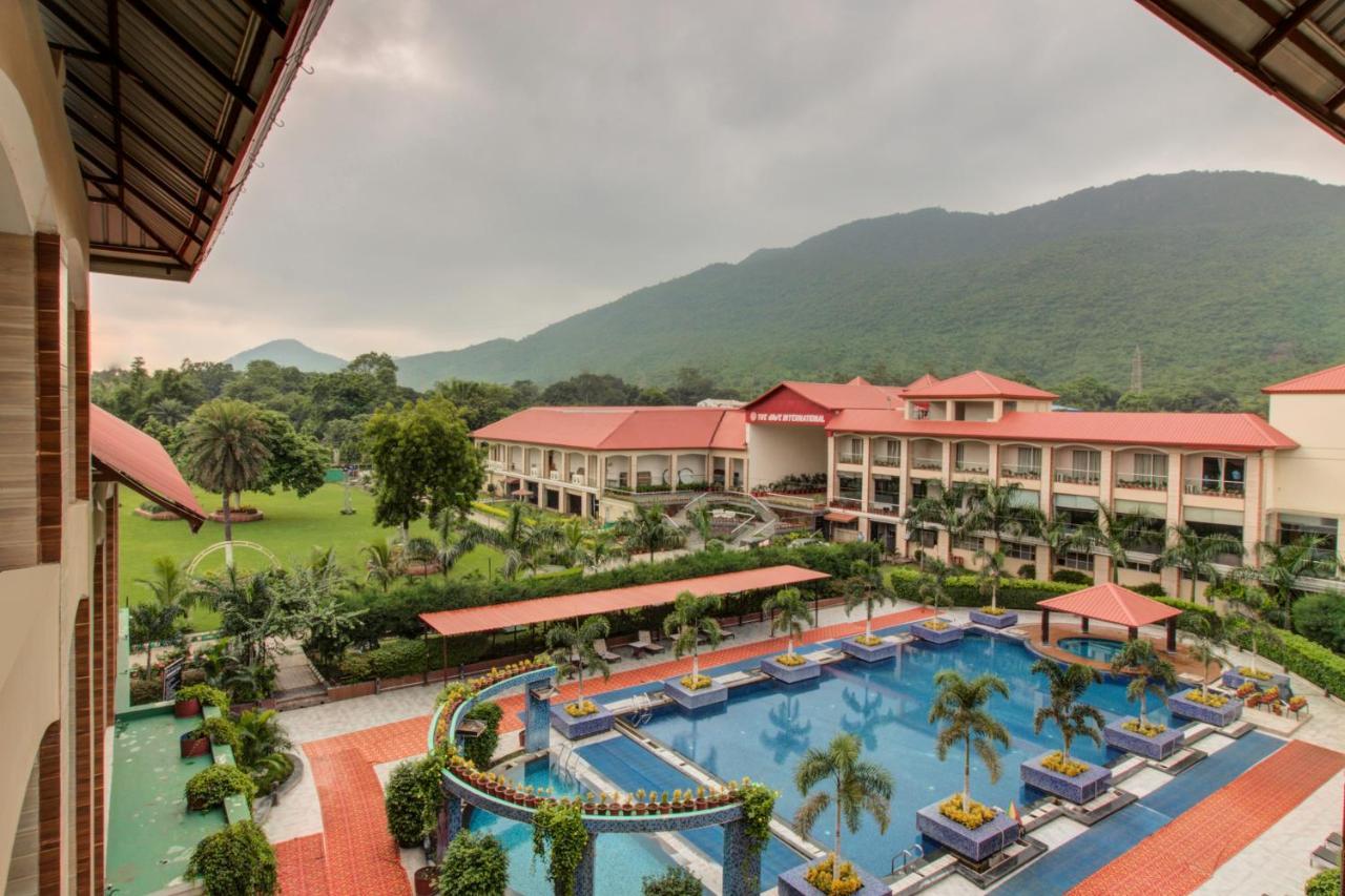 Hotel Oyo 3575 The Wave International Jamshedpur Zewnętrze zdjęcie
