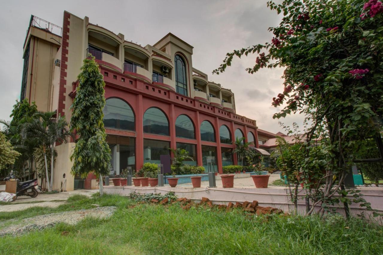 Hotel Oyo 3575 The Wave International Jamshedpur Zewnętrze zdjęcie